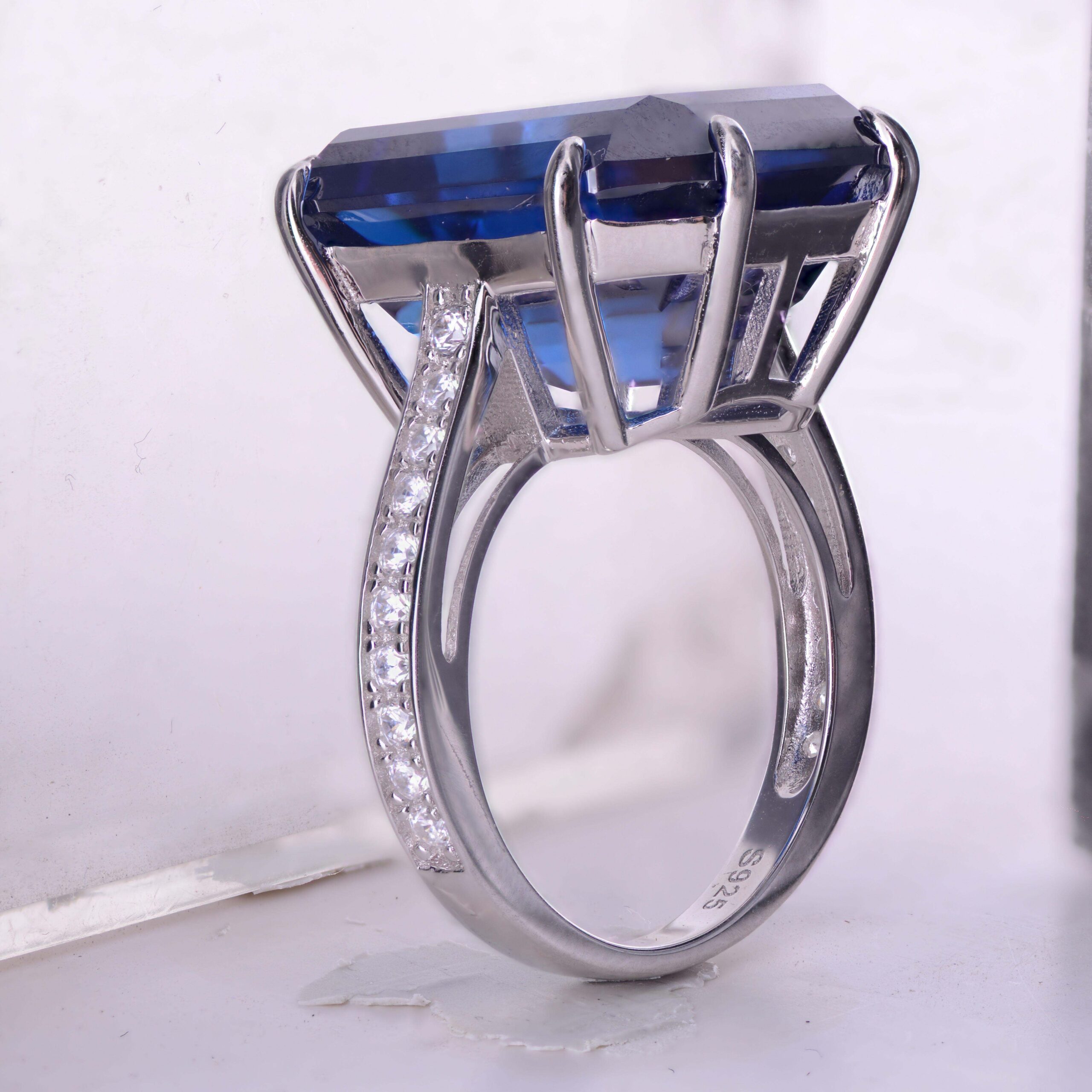 Jewelry Retouching Services