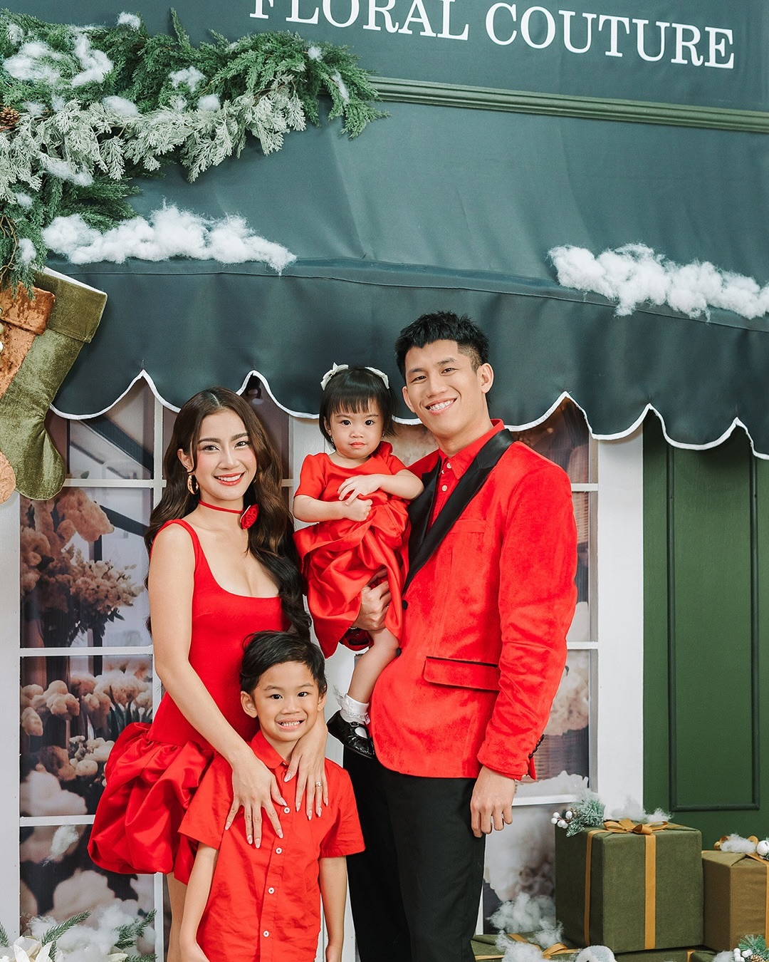 Christmas Photo Editing Service